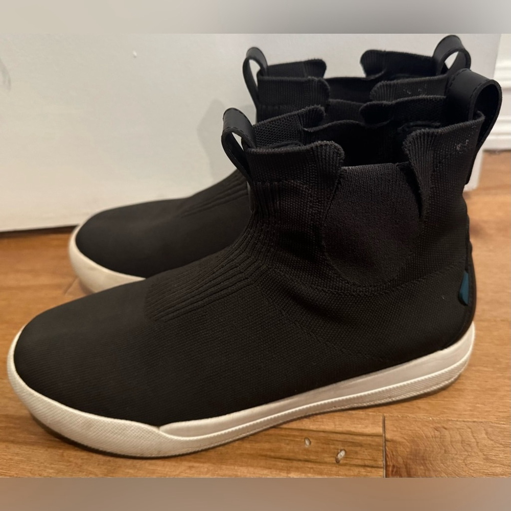 Vessi Weekend Chelsea asphalt black stretch pull on waterproof vegan light M9